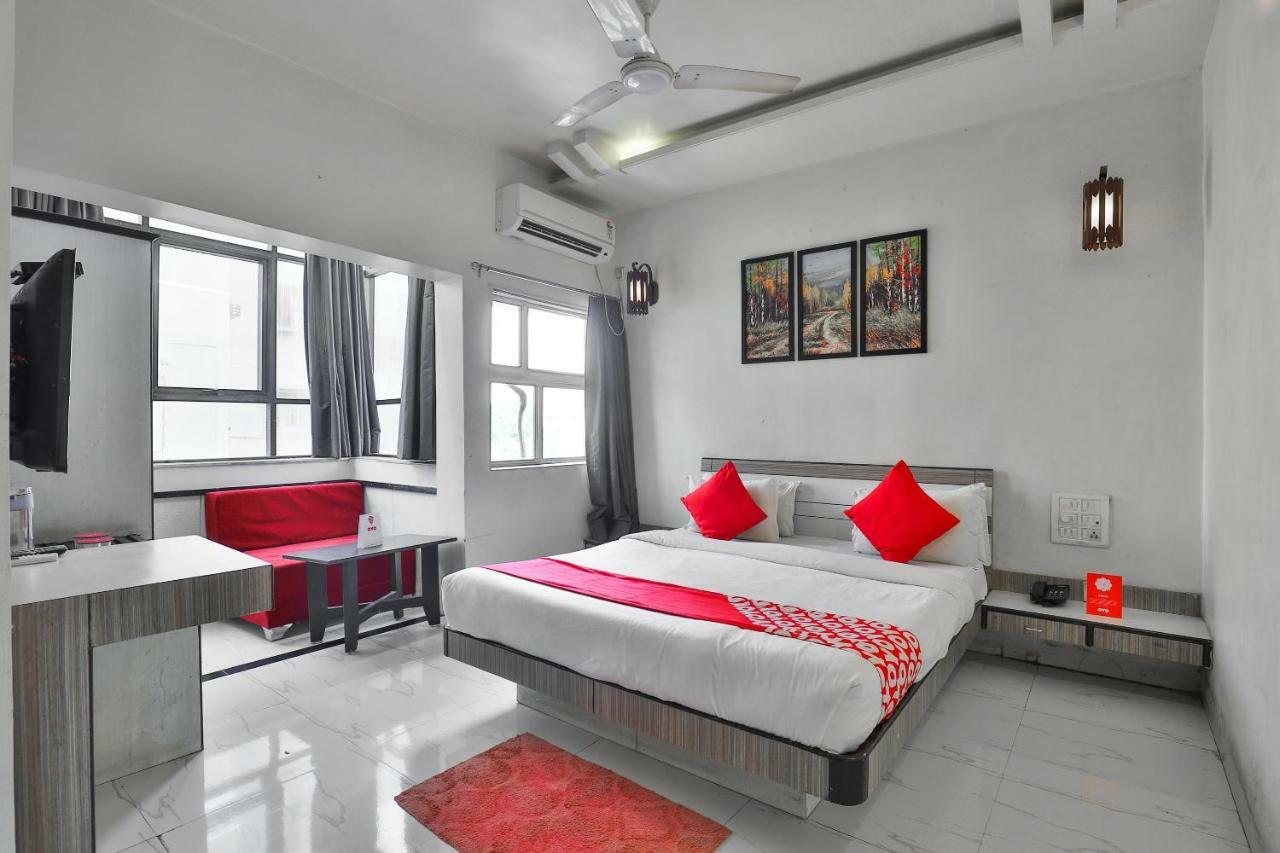 Hotel Sai Kripa Imperial Daman Buitenkant foto